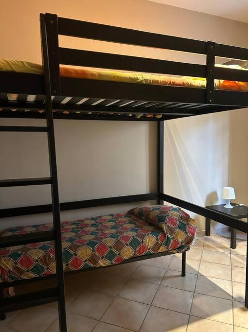 Lemon Tree House Apartment
